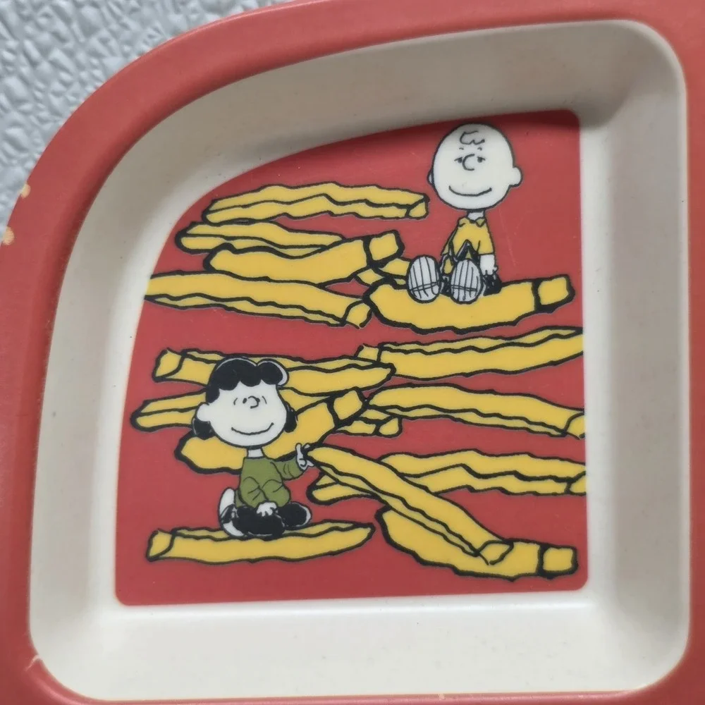 2020 Peanuts Worldwide LLC Set Of 2 Melamine Divided Plates Pizza Fries Cake